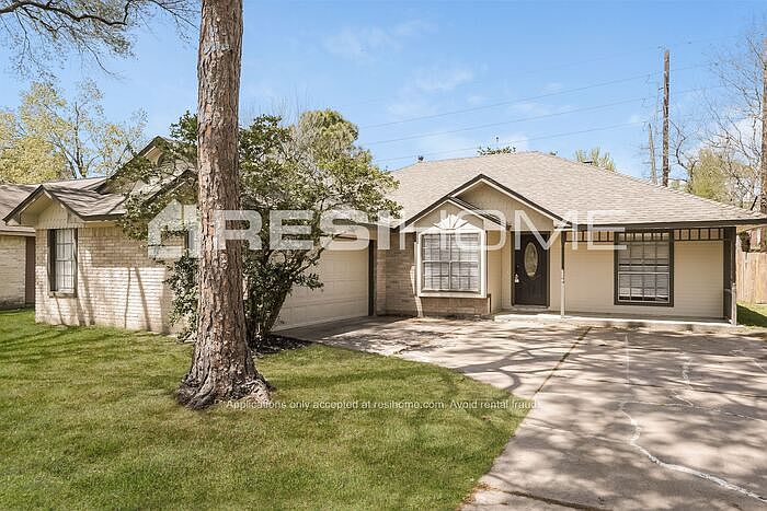 1st image of 15406 Pebble Lake Dr