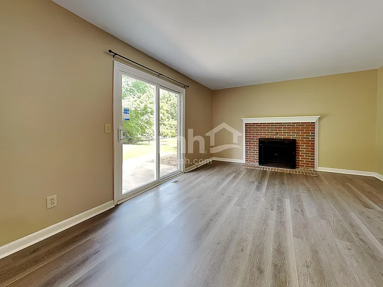 7037 Berry Blossom Ct — Photo 5