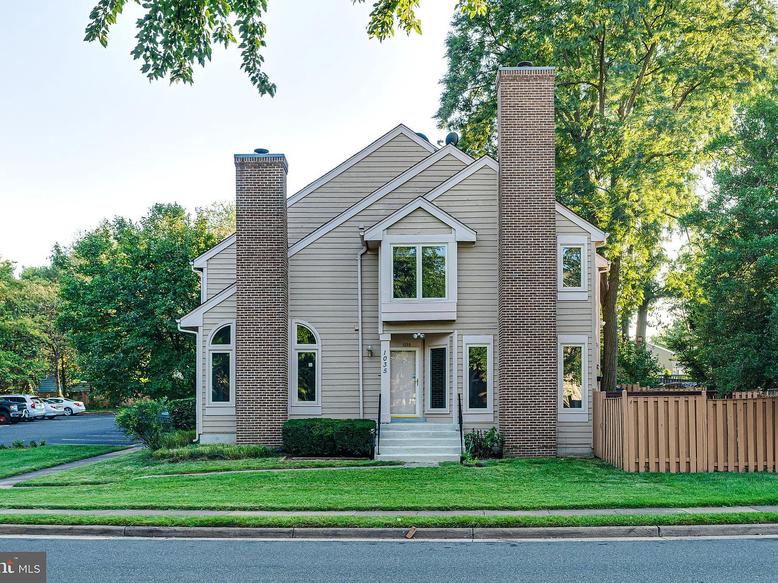 1035 Boros Ct, Herndon, VA 20170 Zillow