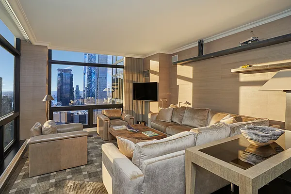 Sold by Compass | media 6