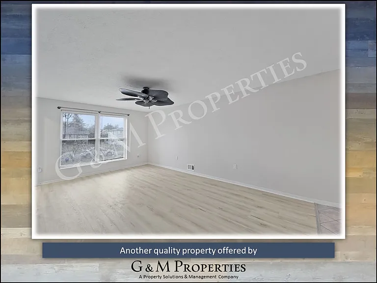 44 Chester Ave — Photo 9