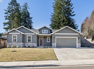 1020 S 57th Pl, Springfield, OR 97478
