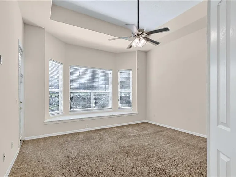 8506 Saint Marino Blvd — Photo 15