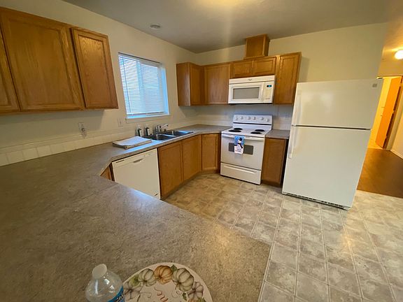 3rd image of 2607 E Boone Ave #B