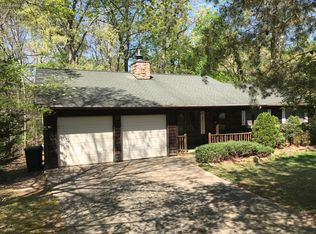 9420 Resort Cir, Gainesville, GA 30506