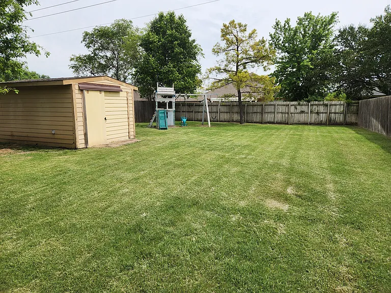 425 Chisholm Crk — Photo 25