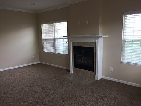 4th image of 214 Alexander Lawrence Dr