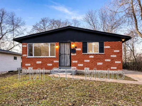 10189 Count Dr, Saint Louis, MO 63136