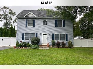 810 Willow Rd, Toms River, NJ 08753