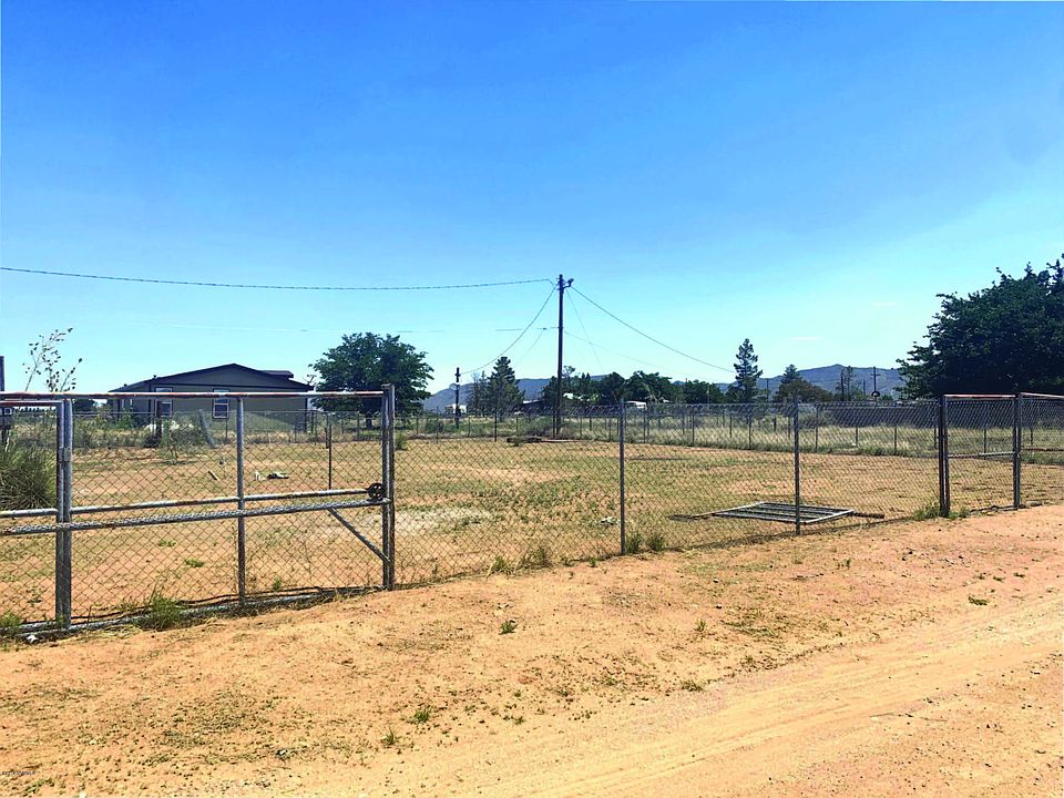 2nd image of 6770 Prairie Dog Rd
