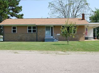 1036 Manze St, West Plains, MO 65775