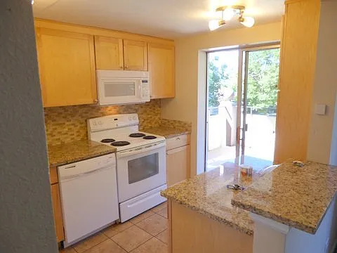 700 N Washington St #209 — Photo 18