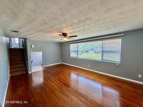 5th image of 2421 ST LEGER Drive