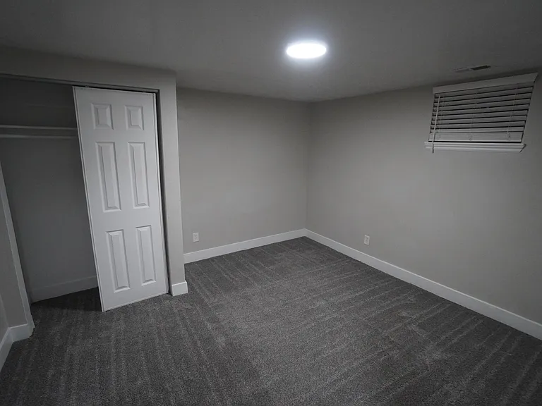 3 bed, 1.0 bath, 1212 sqft, $1,150 — Photo 14