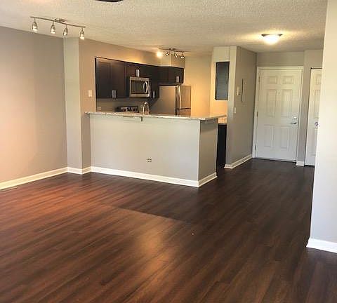 5th image of 723 Superior Ct APT 103