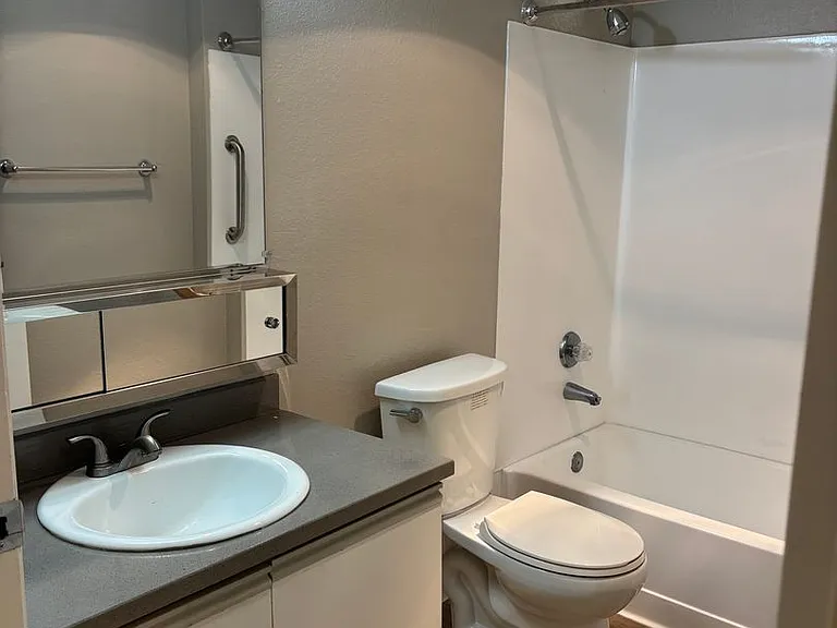 City View Apartments in West Seattle — Photo 99