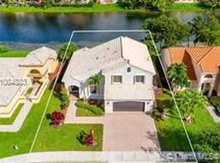 15893 SW 84th St, Miami, FL 33193