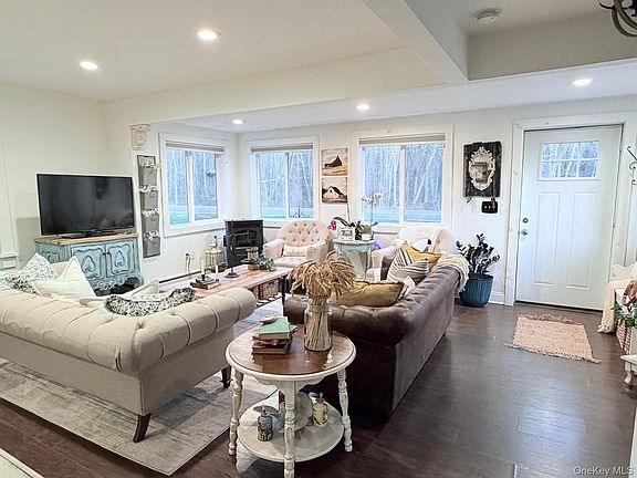 5th image of 2374 Bruynswick Road