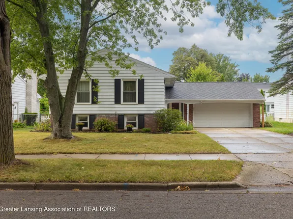 3426 Gingersnap Ln, Lansing, MI 48911