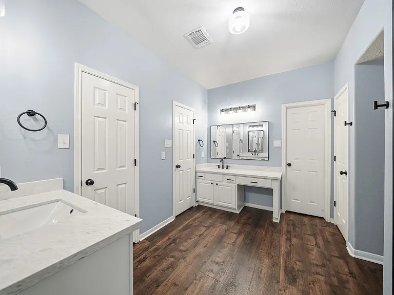2875 Wimbledon Ln — Photo 5