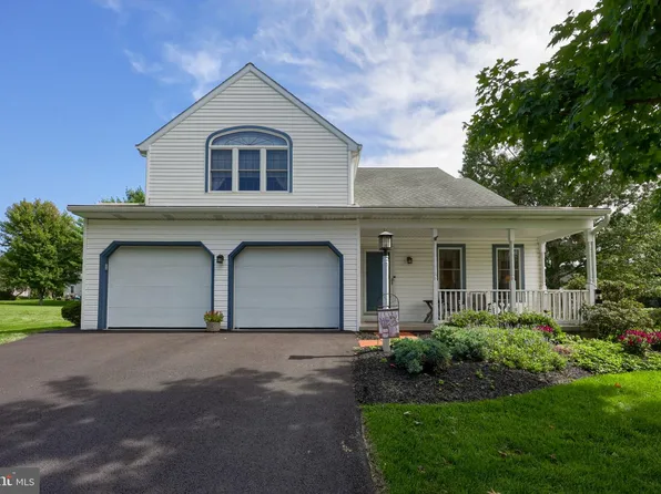 260 S Homestead Dr, Landisville, PA 17538