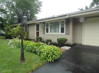 5 Daniel Rd, Wareham, MA 02571