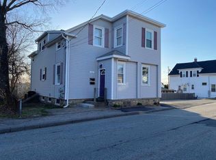 512 Woodward Rd, North Providence, RI 02904
