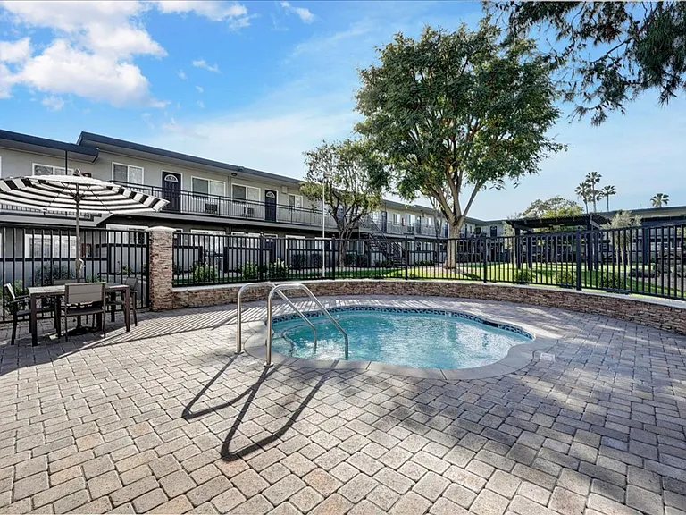 Tierra Palms Apartment Homes — Photo 84
