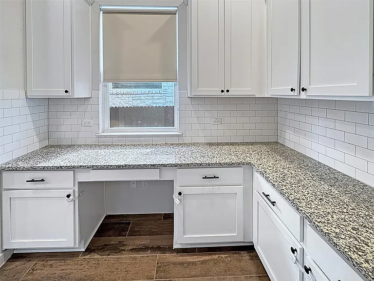 1245 Westborough Ln — Photo 13