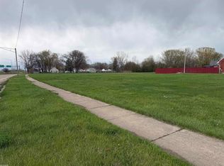 19861 Fenton St, Roseville, MI 48066