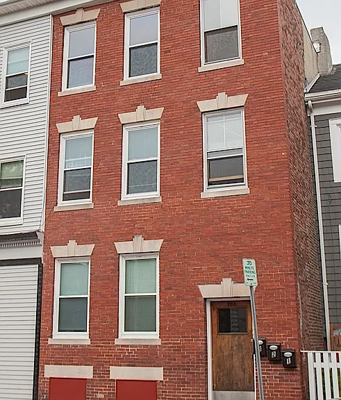 200 Harvard St — Photo 9