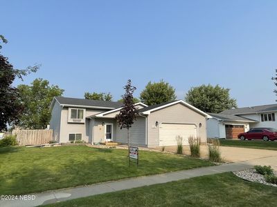 1829 Northridge Dr NE, Watertown, SD, 57201