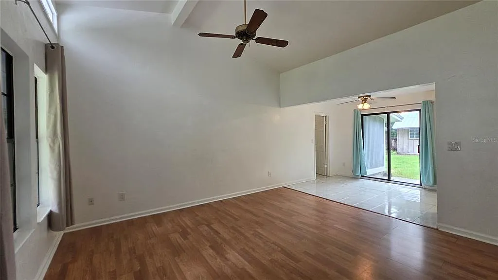 2 bed, 2.0 bath, 1224 sqft, $2,300 — Photo 2
