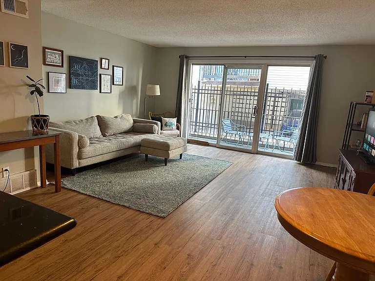 4143 Roanoke Rd #6 — Photo 9