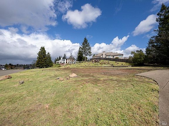 3rd image of 3698 Rocky Knoll Way
