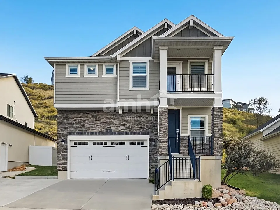 184 E Vista Way