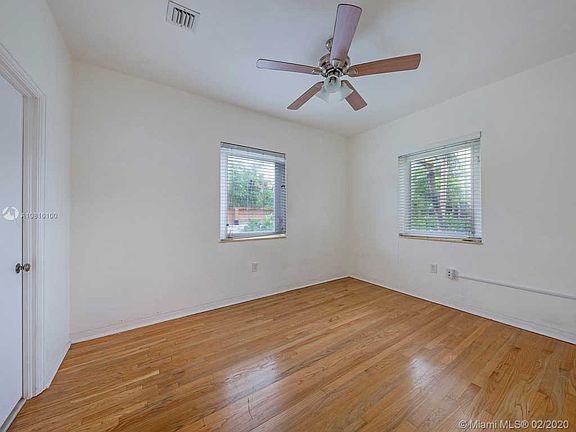 3rd image of 1082 NE 89th St #89