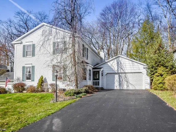 7843 Chatham Ave NW, North Canton, OH 44720