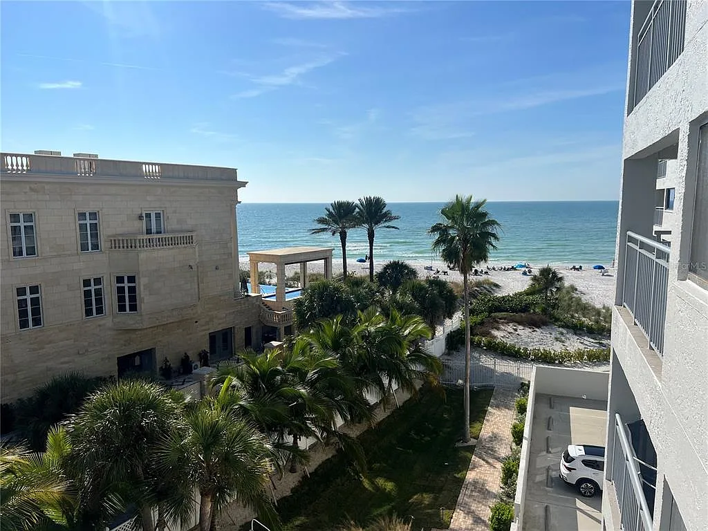 2 bed, 2.0 bath, 1200 sqft, $9,390 — Photo 1