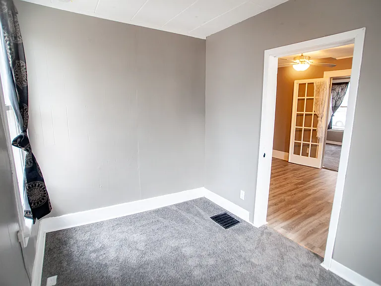 301 W Madison Ave — Photo 23