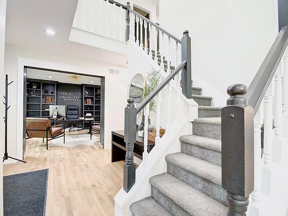 Jessica Hurley 32 Glenway Fort Thomas 48