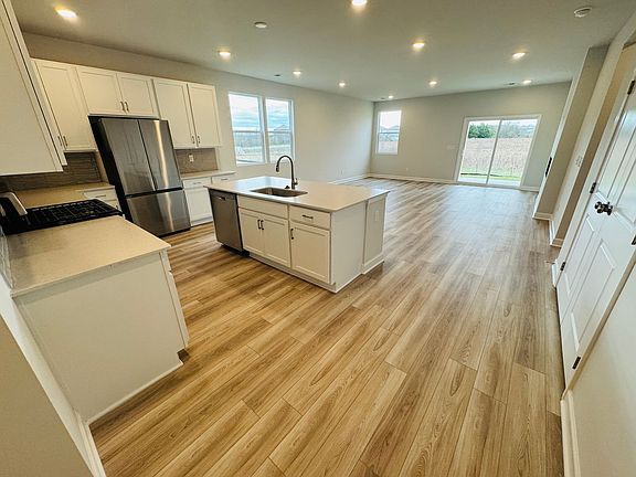 4th image of 507 Forsberg Ct