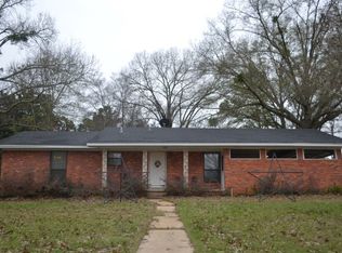 503 Edgewood Rd, Kilgore, TX 75662