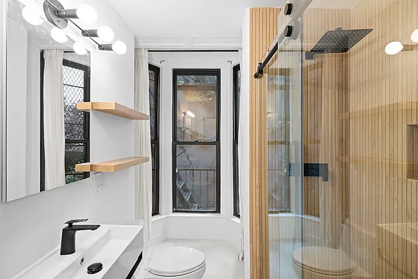 Rented by Mont Sky Real Estate | media 30