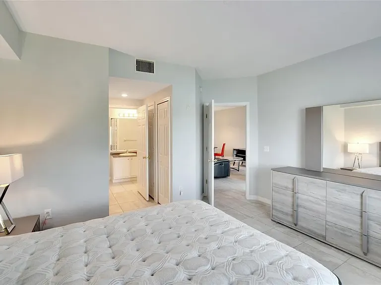 6421 Cypressdale Dr #101 — Photo 17