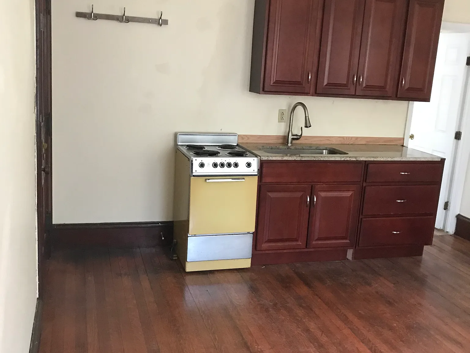 Studio, 360 sqft, $1,375 — Photo 4