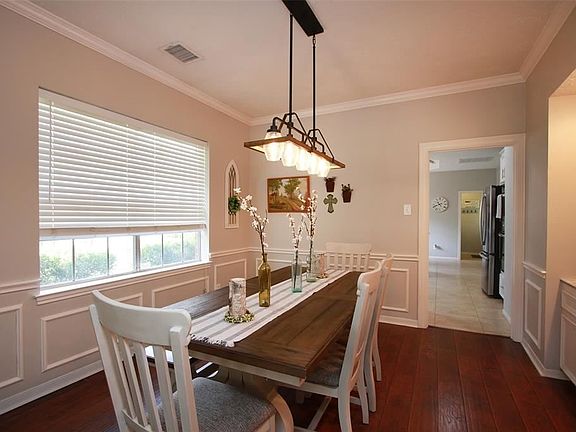 4th image of 16403 Marrat Ct