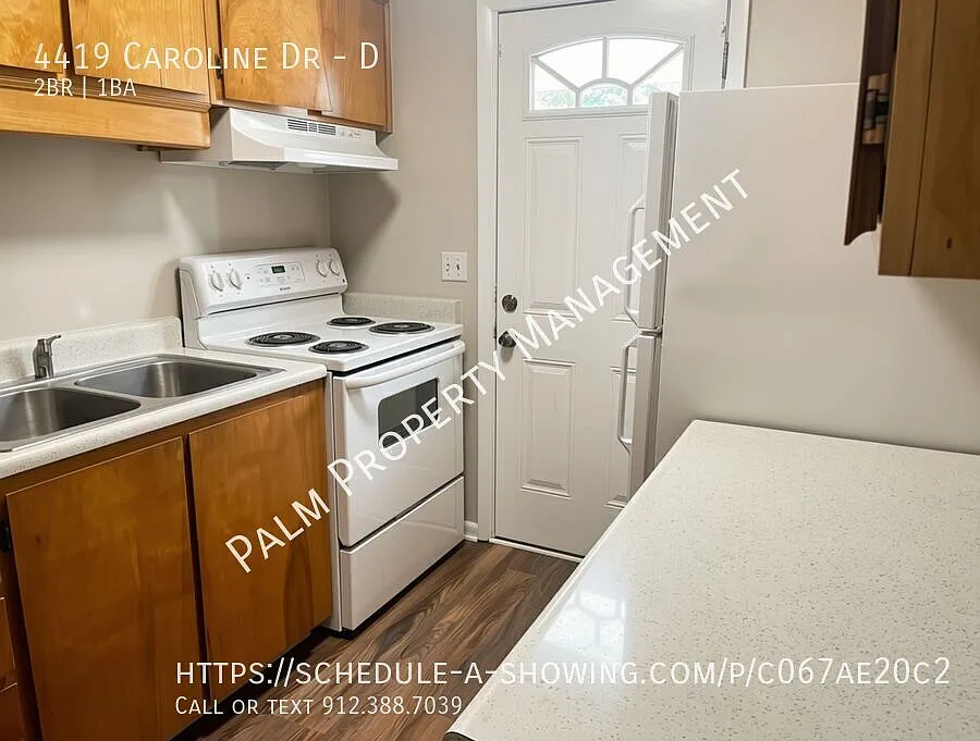 2 Bedroom, 1 Bathroom for Rent near Memorial, SSU & the Truman Prkwy — Photo 4