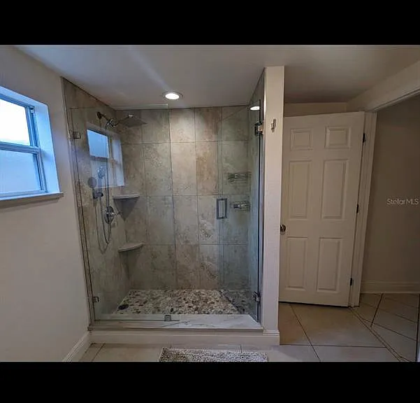 203 W Crest 1/2 Ave — Photo 9