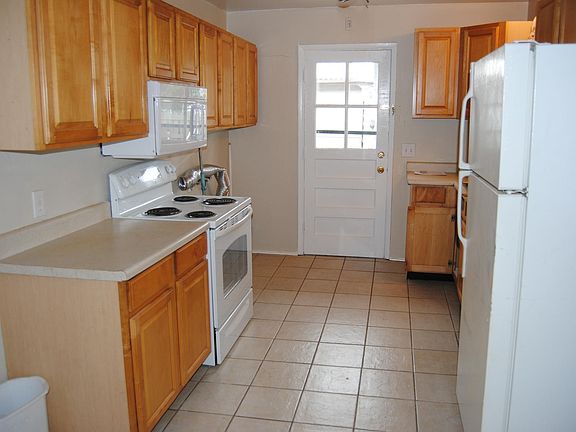 2nd image of 3050 W Walsh Pl